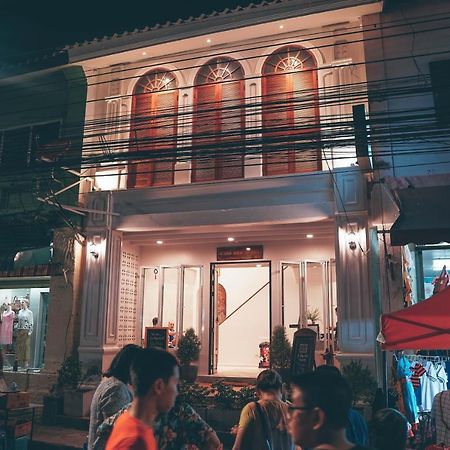 A Day Inn Ranong Hostel エクステリア 写真